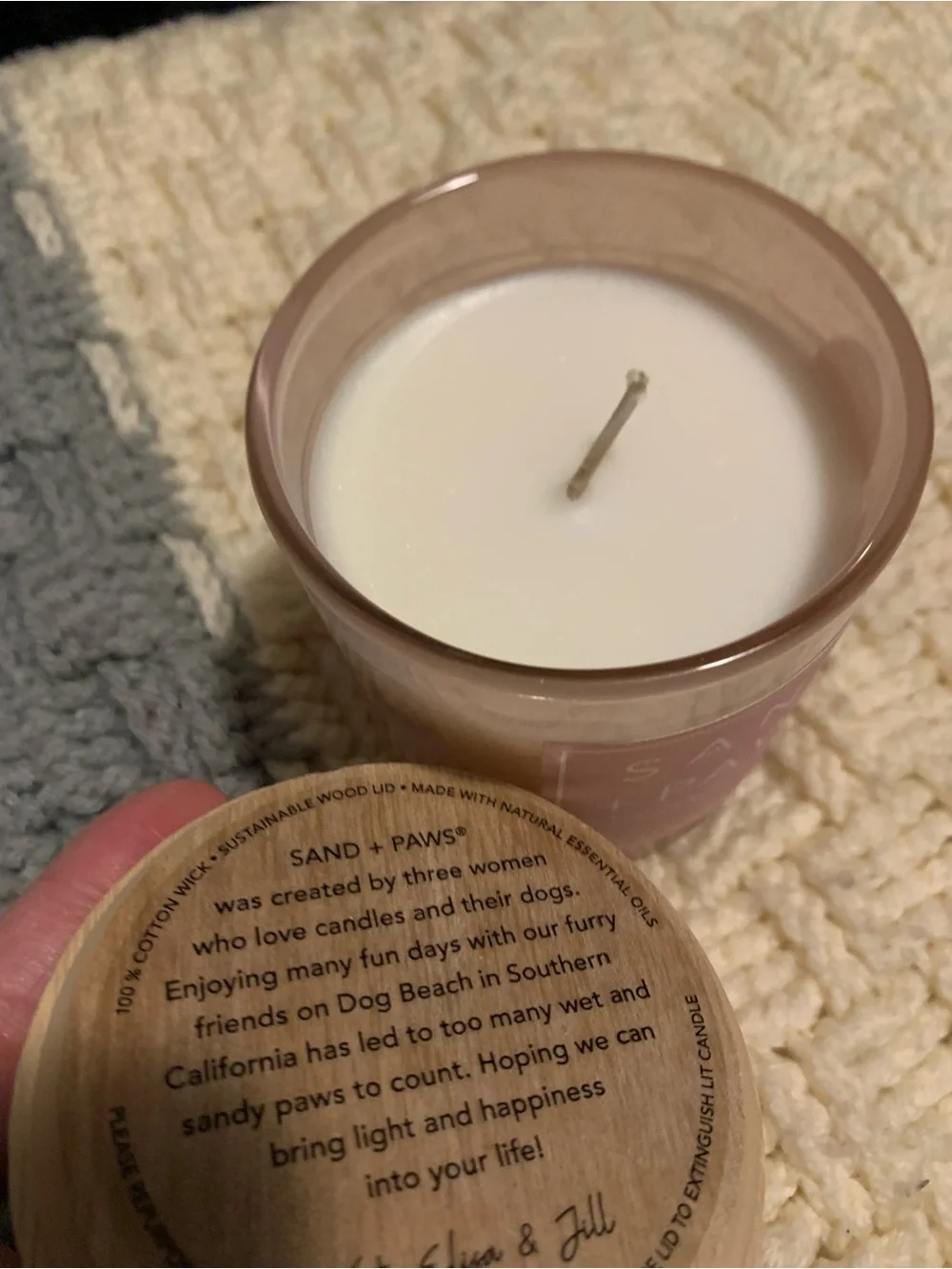 Pink Vanilla & Sandalwood Pet Candle - Picture 4 of 6